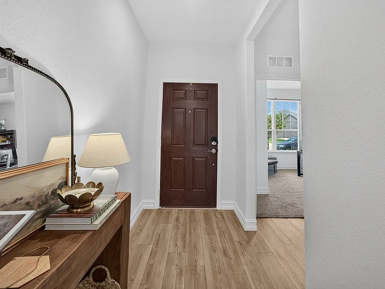1109 Nathan Ln — Photo 39