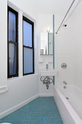 Rented by Aether Property Group | media 16