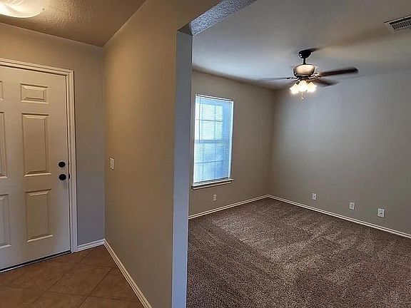 5th image of 124 Holland St
