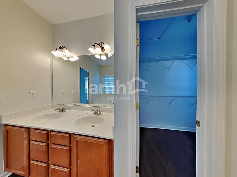 237 Mott Rd — Photo 12