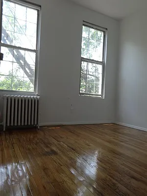 Rented by Grand & Co. | media 20