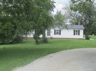 1097 Paxtyn Rd, Lawrenceburg, KY 40342