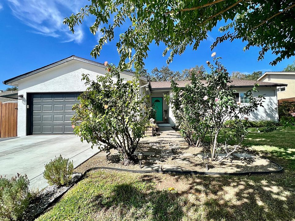 1st image of 1204 Champion Oaks Dr