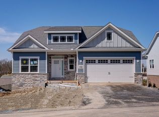 316 Maid Marion Ln, Canonsburg, PA 15317