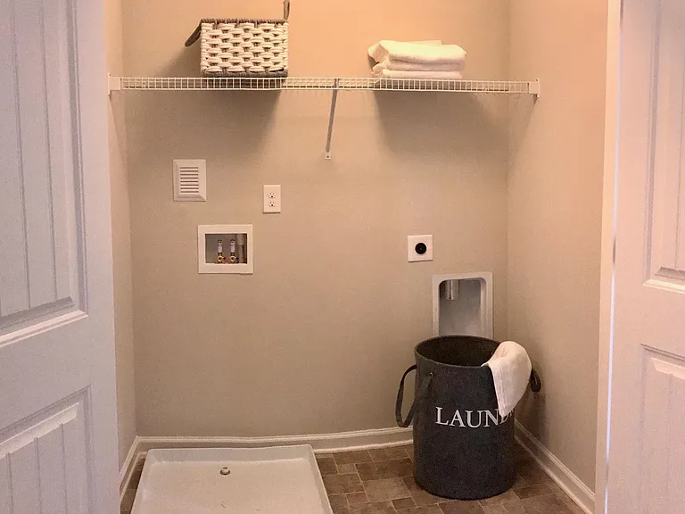 630 Sunset Park Dr — Photo 10