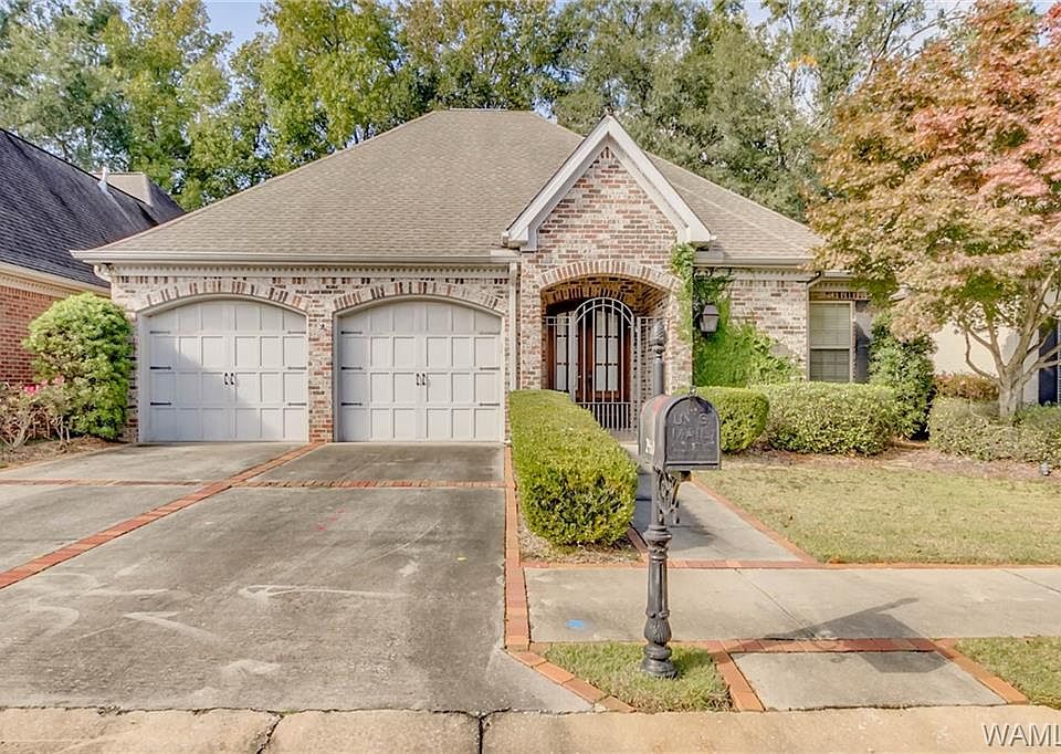1st image of 2460 McLean Cir