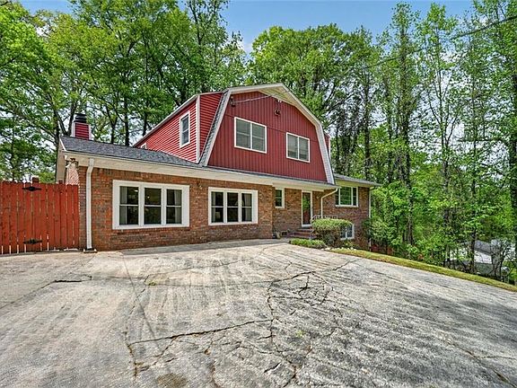 3rd image of 1495 Harbin Rd SW