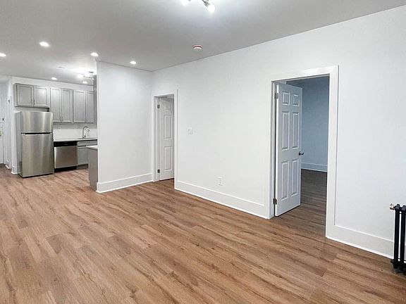 5th image of 1086 President St APT 41