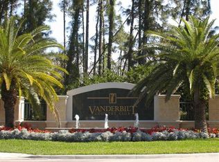 8301 Gleneagle Way, Naples, FL 34120