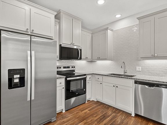 4th image of 502 E Kimball St #2