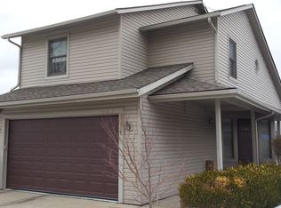 3171 Beaumont Dr, Highland, MI 48356