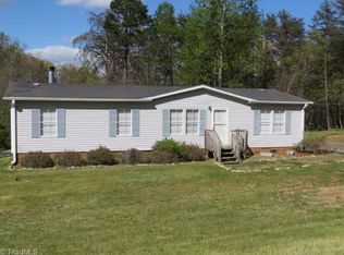 1167 Bradley Rd, Pinnacle, NC 27043