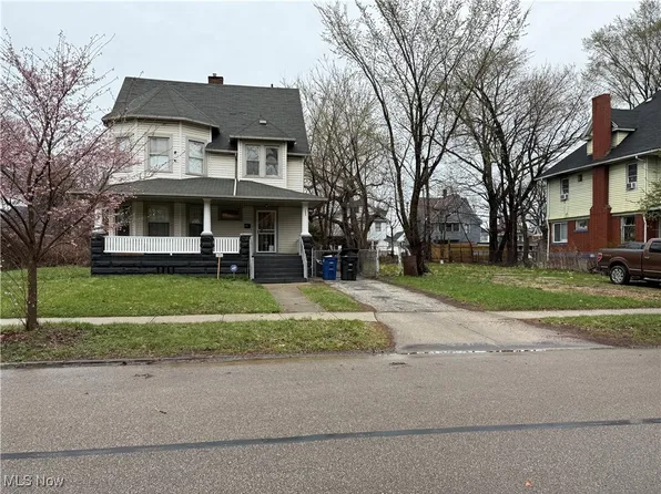 10817 Grantwood Ave, Cleveland, OH 44108