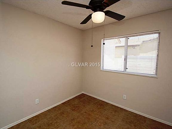 2nd image of 2550 Oak Glen Way