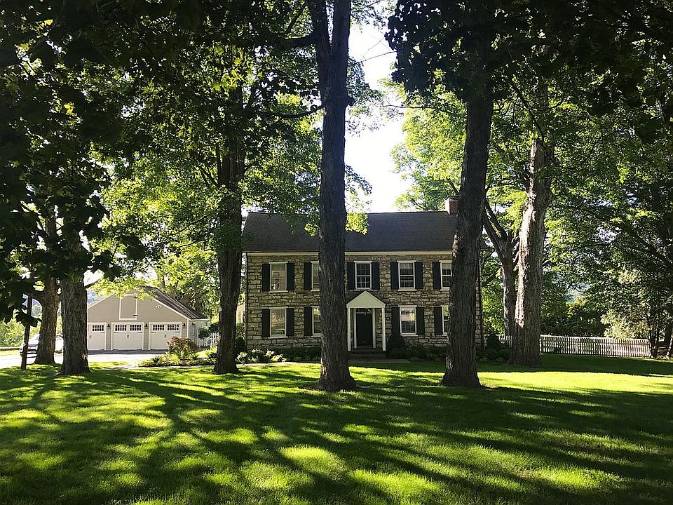 1st image of 647 Hurley Ave