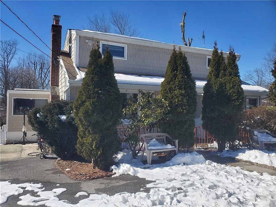 1st image of 3207 Mohegan Avenue
