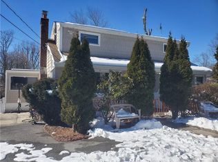 3207 Mohegan Ave, Mohegan Lake, NY 10547