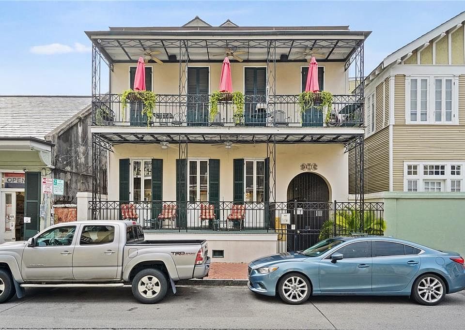 1st image of 611 Dauphine St APT A
