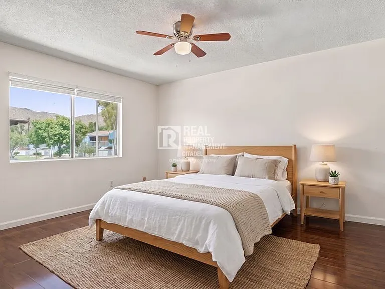 3009 Canyon Crest Dr #D — Photo 13