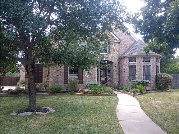 3rd image of 605 Riley Trl