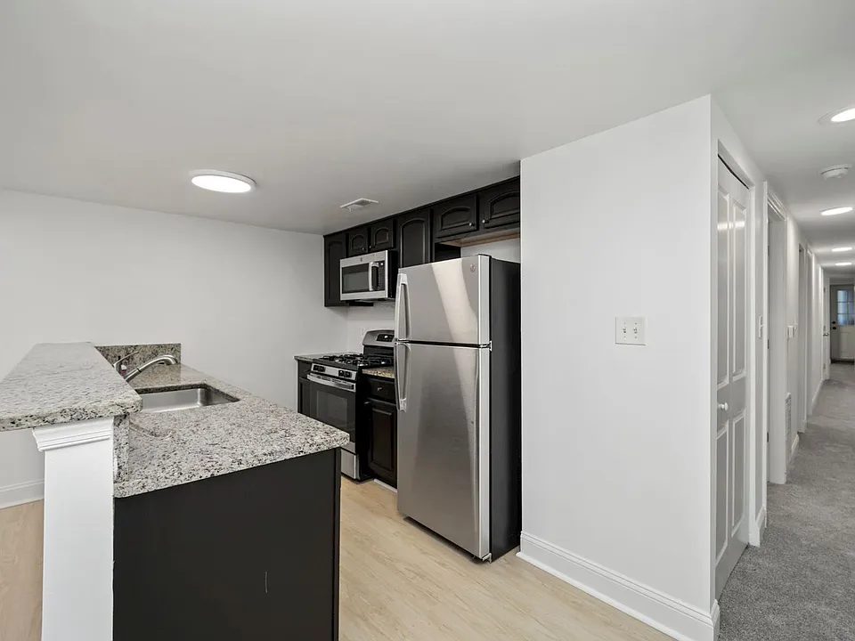 1755 T St NW #2