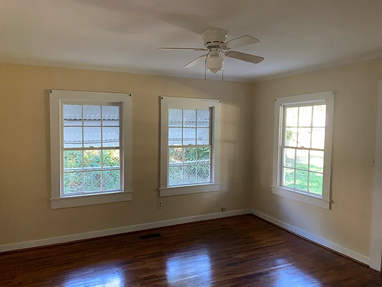 5727 Sanford Ave — Photo 4