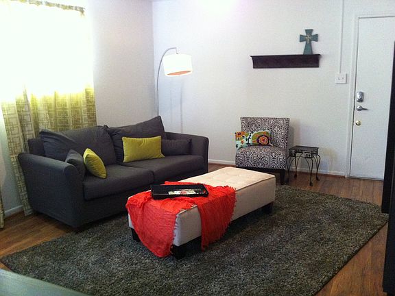 3rd image of 205 Spruce St APT C