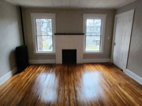 46 Genesee St UNIT 3