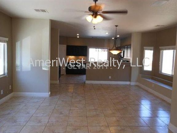 3rd image of 8372 Winterchase Pl