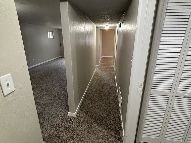 3495 Montebello Dr W — Photo 10