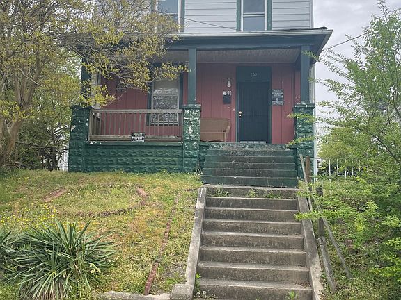 3rd image of 250 Saint Matthew St