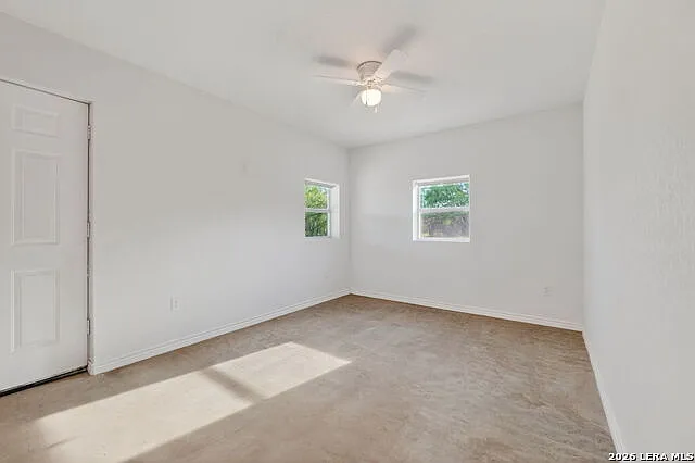 128 County Road 2672 — Photo 10