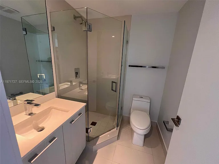 45 SW 9th St #3703 — Photo 28