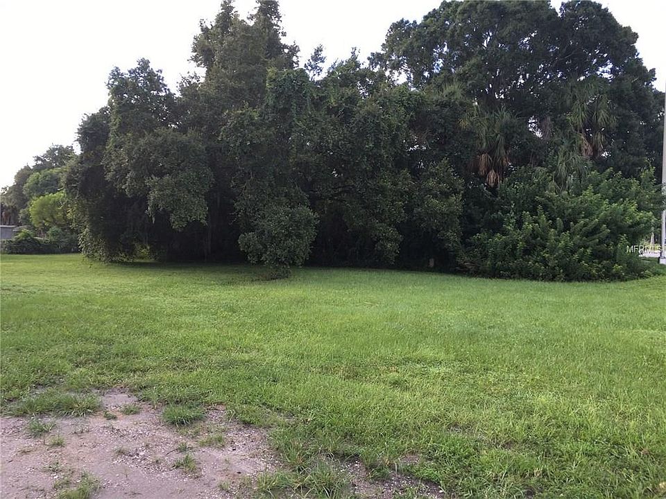1st image of 409 21st St E