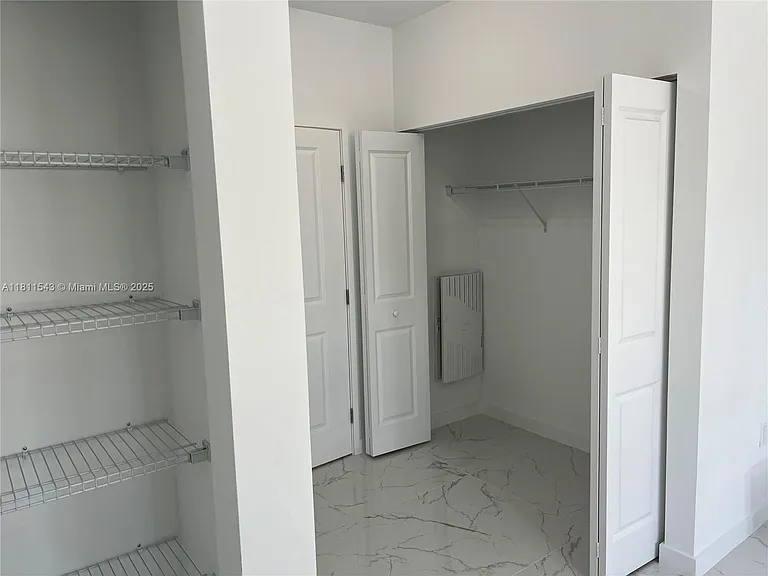1010 SW 69th Ave #104 — Photo 14