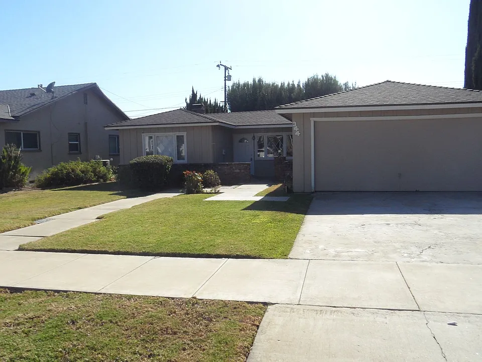 344 N Shattuck Pl