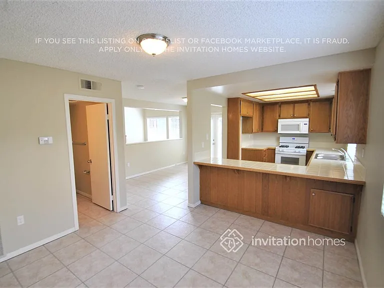 12840 December Ct — Photo 3