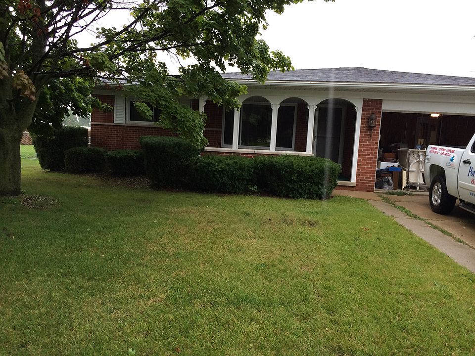 1st image of 304 Amesbury Dr