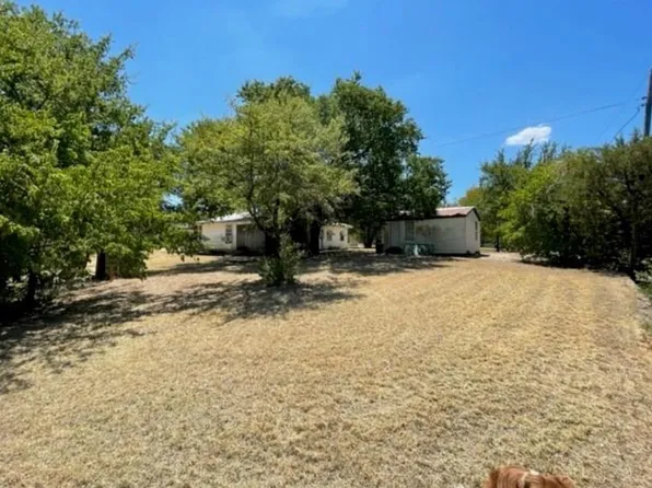 312 Alexander Ln, Bridgeport, TX 76426