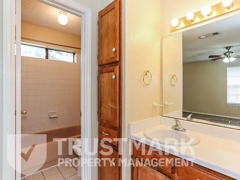 4410 Pepper Mill Holw #PRIMARY ADDRESS — Photo 19