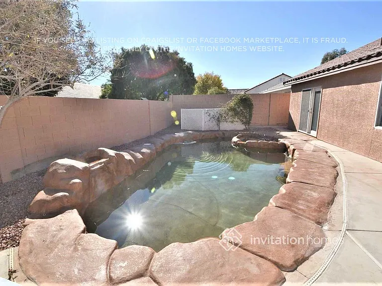 320 Perry Ellis Dr — Photo 11
