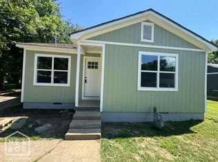 704 W Davis St, Piggott, AR 72454