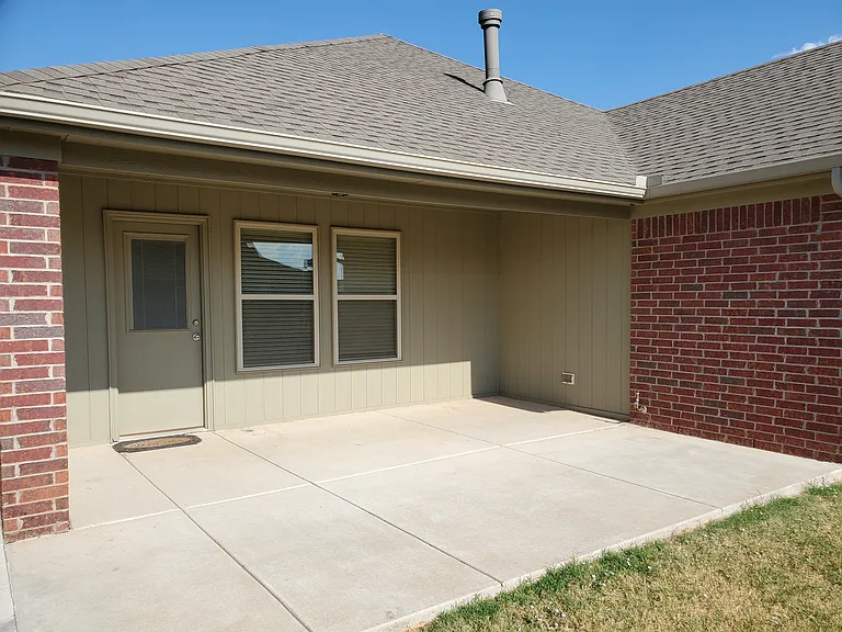 19109 Blanco Dr — Photo 17