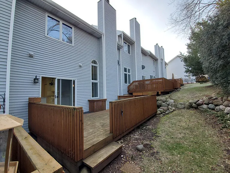 254 Charlotte Ct — Photo 21