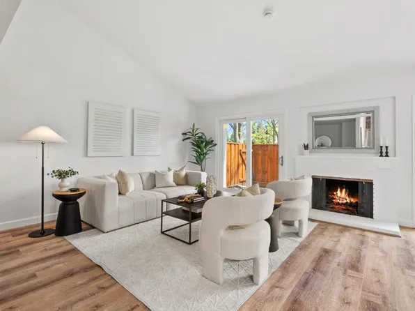 20224 Northglen Sq, Cupertino, CA 95014