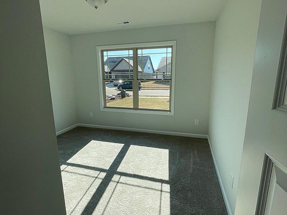 5th image of 145 Sublett Dr