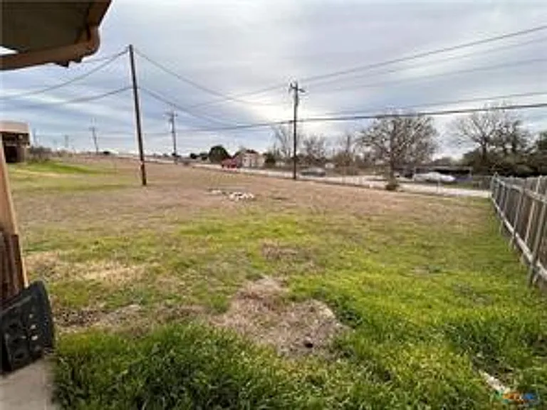 10411 Trimmier Rd #B — Photo 11