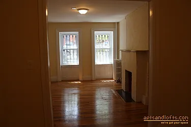 Rented by aptsandlofts.com