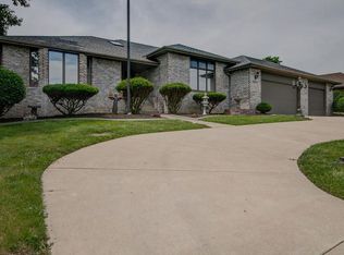 1001 S Greentree Ave, Springfield, MO 65809