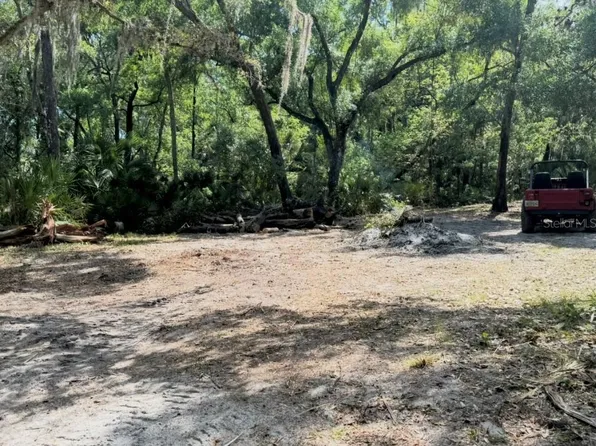 901 Shoals Landing Dr #8, Brandon, FL 33511
